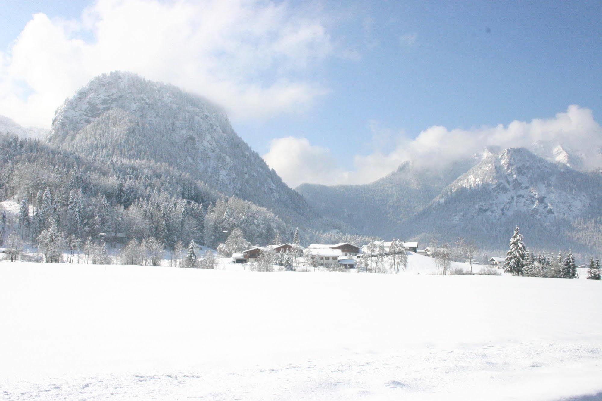 Aktivhotel & Gasthof Schmelz Ihr Urlaubs Hotel In Inzell Mit Wellness Hallenbad, Alpensauna & Dampfbad Exterior photo